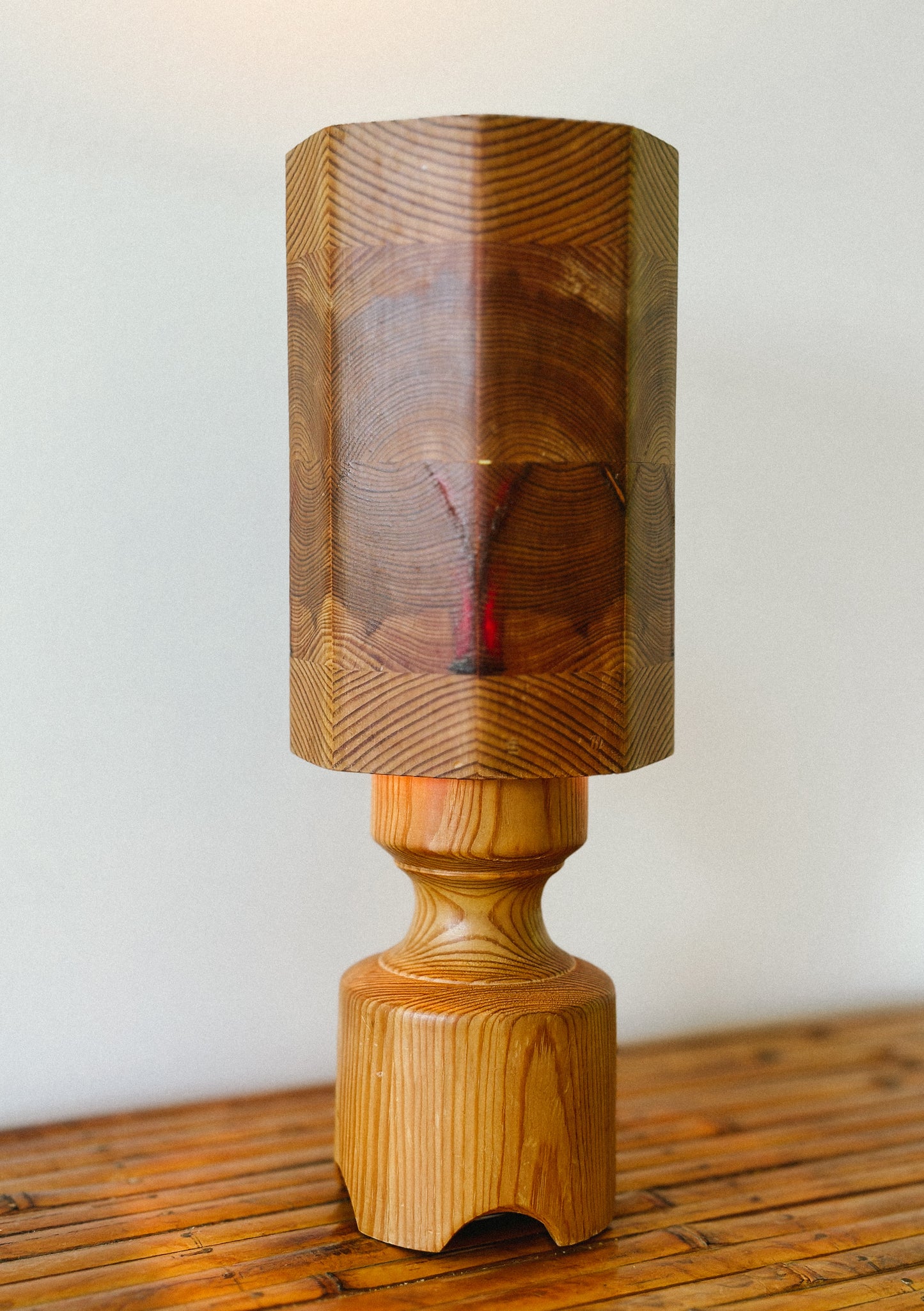 PINE LAMP, Swedish