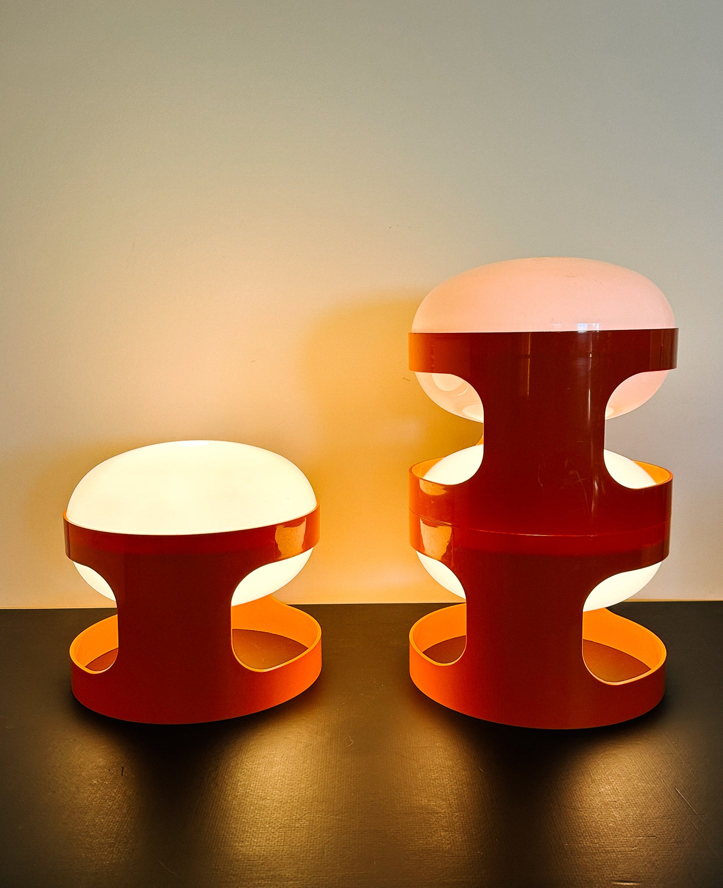 JOE COLOMBO LAMP KD28 IN ORANGE, C. 1960